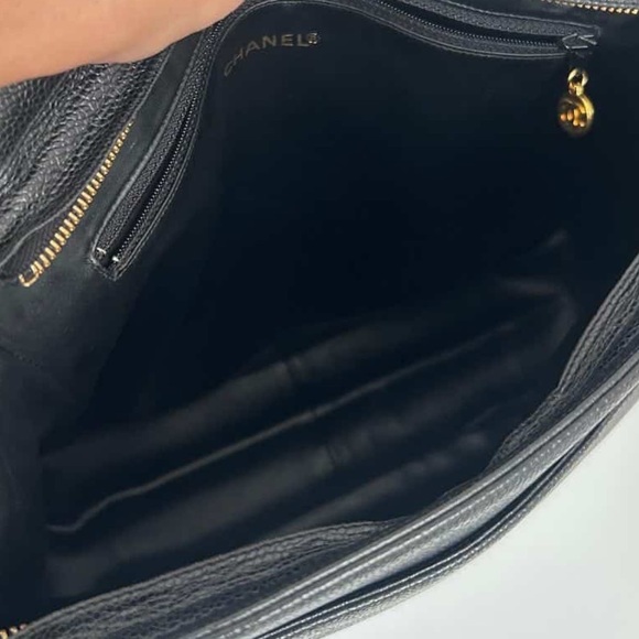 Chanel Triple CC Vintage Shoulder Bag - Picture 7 of 16